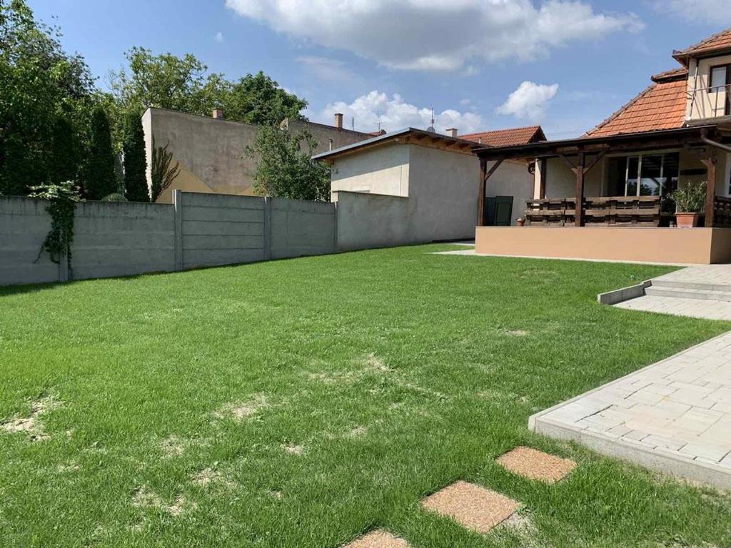 Dom Marhula Villa Sturovo Exterior photo